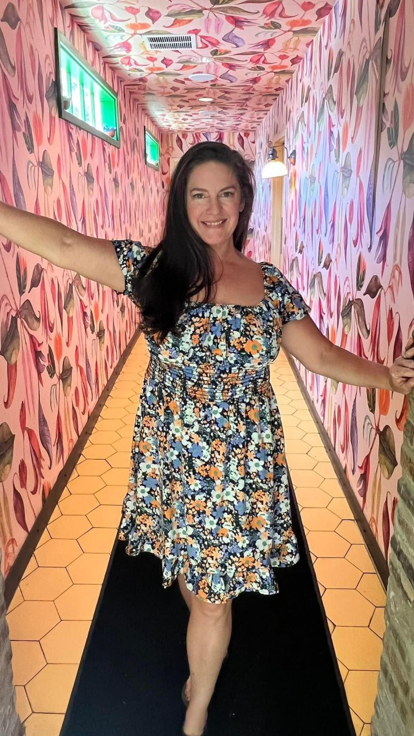 Old milf with big ass and cute feet I would it it raw #7mCMA4y3