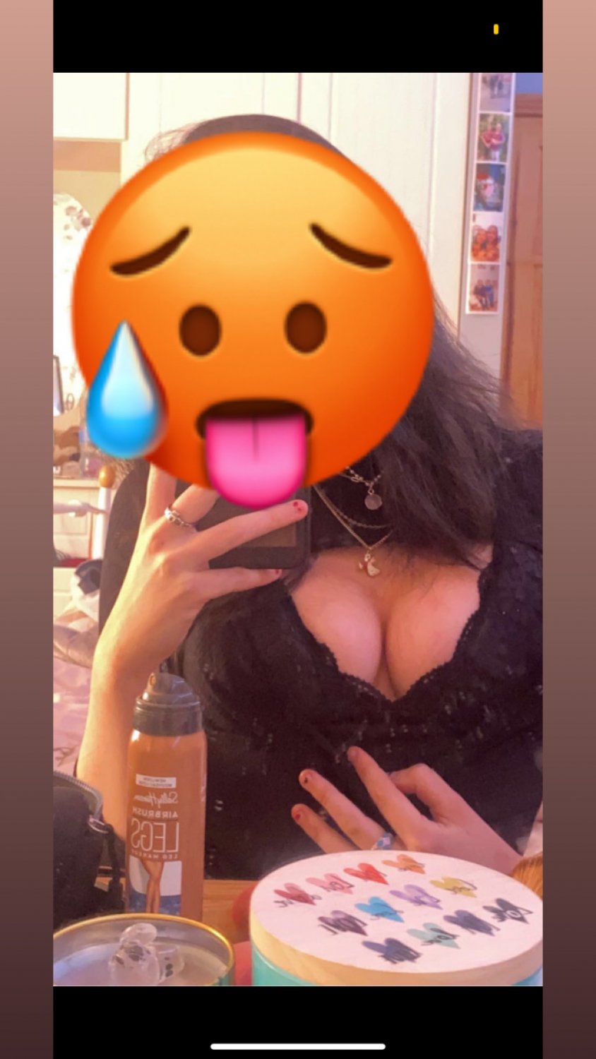 Scared cuck shares his slut with us all #oXOc8csf